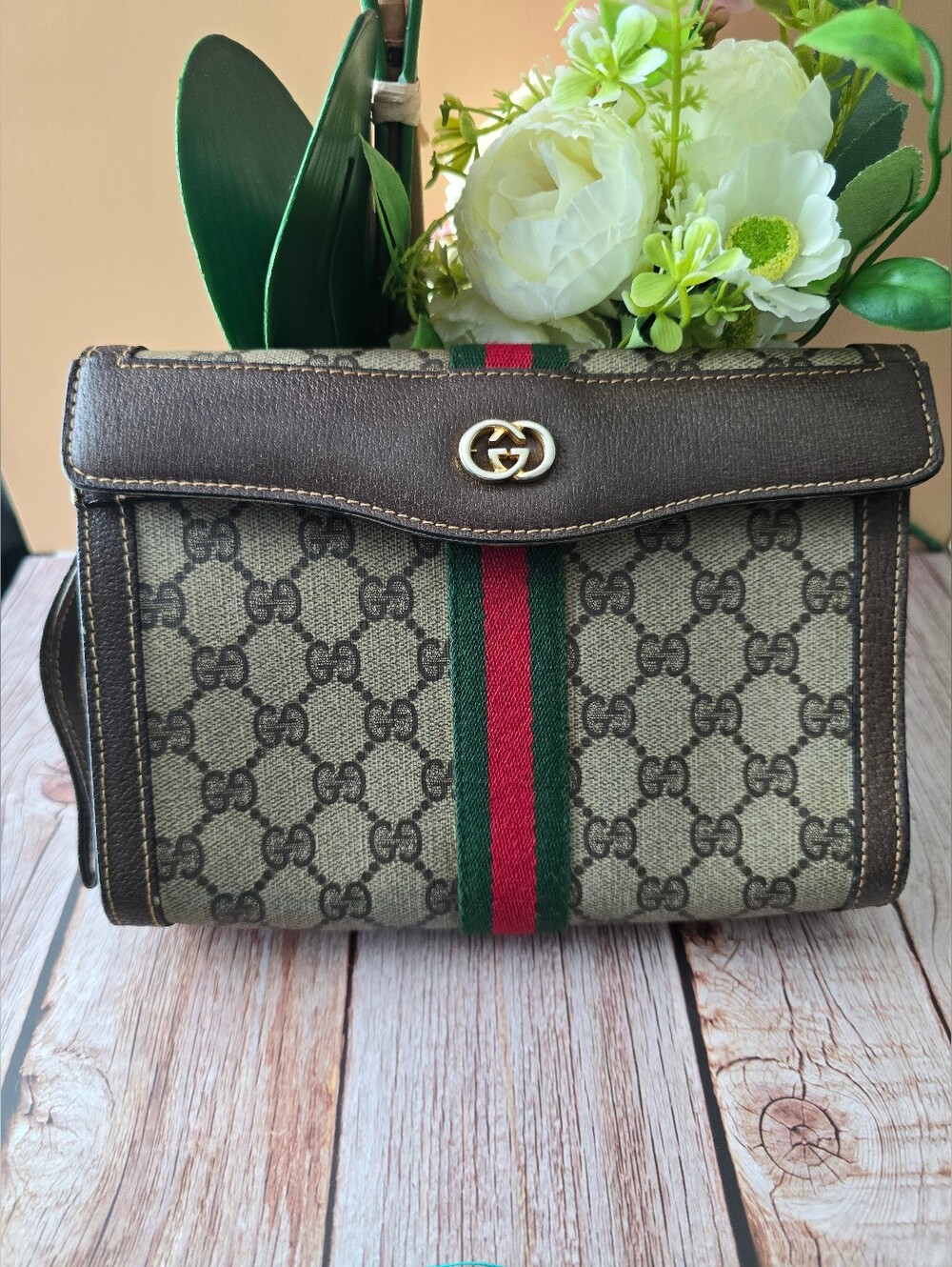 Gucci Vinrage Sherry Brown GG Canvas Web Stripe Clutch